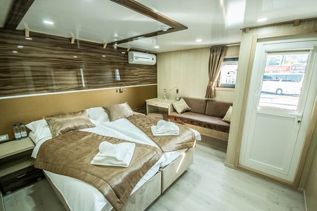 Main Deck cabin