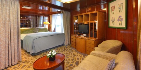 Marco Polo Deck Corner Suite