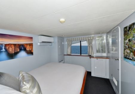 Flybridge Cabin