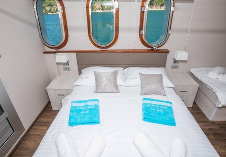 Main Deck Cabin