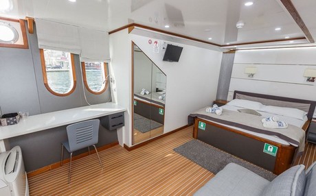 Main Deck Cabin