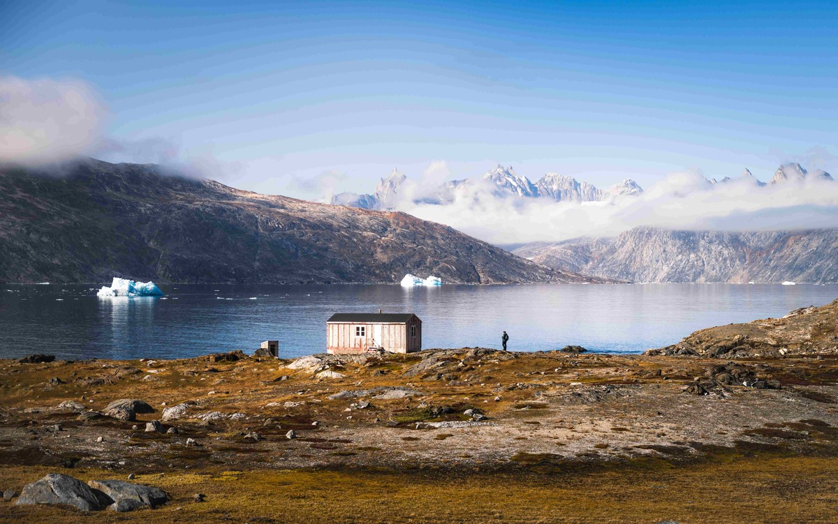 Feture image for Narsarsuaq to Tasiilaq – Hot Springs, History and Iceberg Parade Expedition