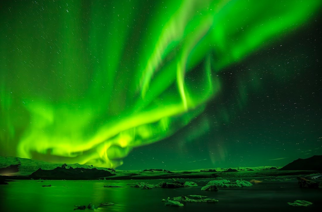 Feture image for Spitsbergen - Northeast Greenland - Aurora Borealis aboard Hondius