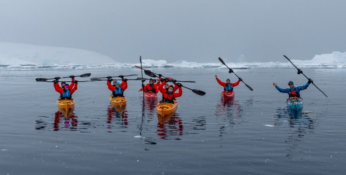 Feture image for Taste of Antarctica - 10 Day Expedition Cruise